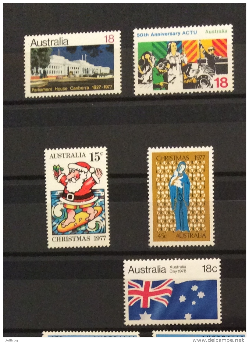 Australia -1977 ARTS, SILVER JUBILEE,PARLIAMENT HOUSE, TU COUNCIL,CHRISTMAS AND AUSTRALIA DAY  SETS MNH - Mint Stamps