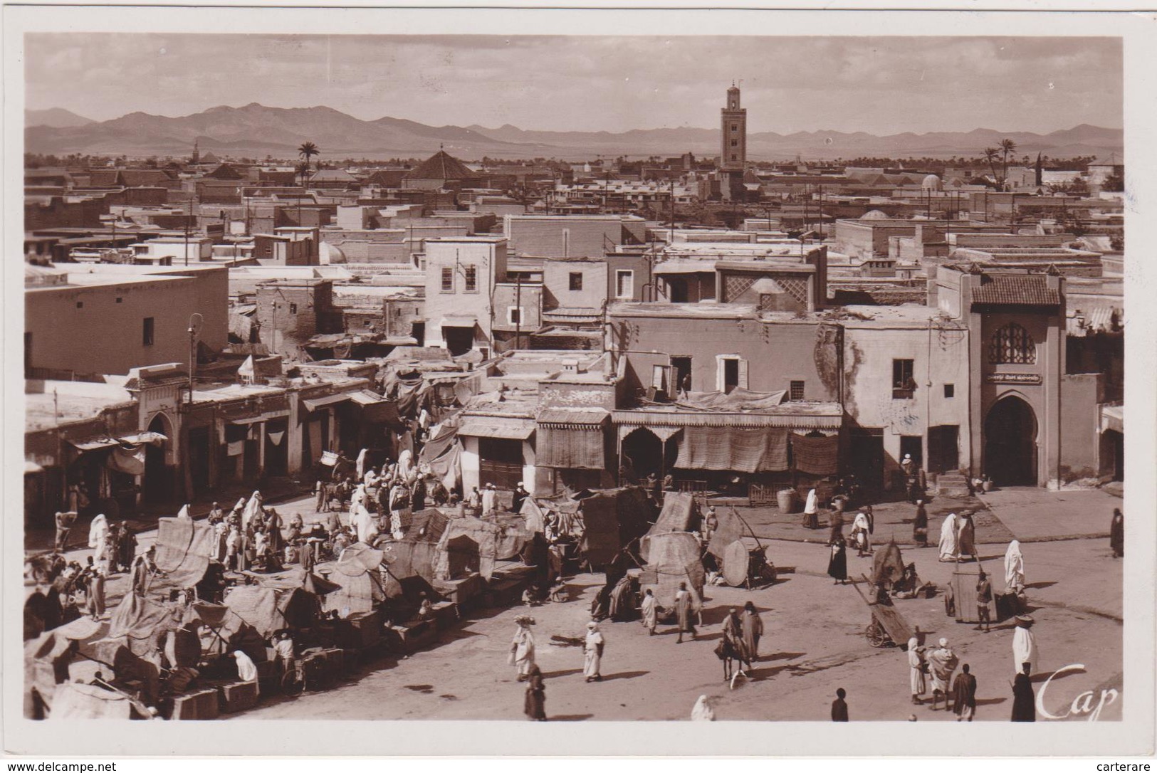 AFRIQUE,AFRICA,MAROC,MAROCCO,MARRUECOS,MARRAKECH,M EDERSA,DJEMAA,LE Marché,souk,metier,commer Ce - Marrakech