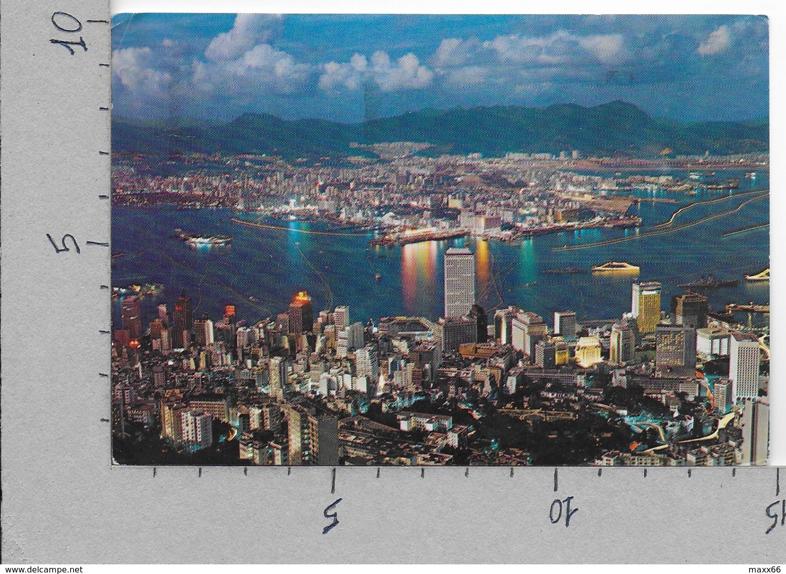 CARTOLINA VG HONG KONG - Night Scene From Peak - 10 X 15 - ANN. 1981 - Cina (Hong Kong)