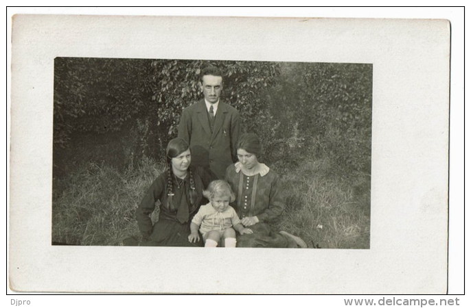 Fotopostcard  Familie - Brugelette