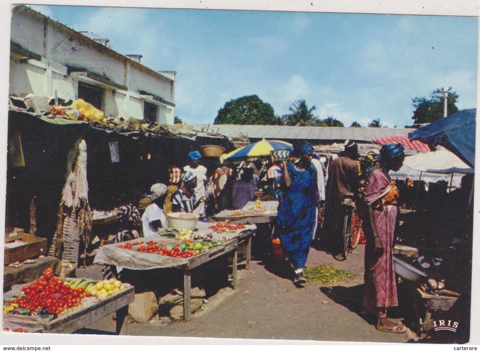 Sénégal,Afrique De L'ouest,le Marché,market,méres Africaines,souk Et Stand à L'ancienne,vendeuses De Fruits Et Légumes - Sénégal