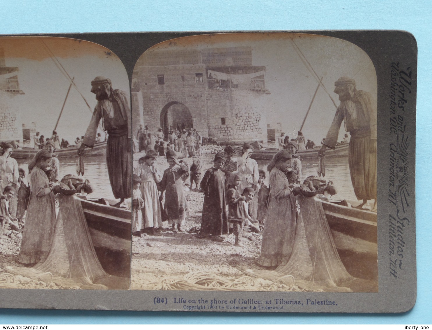 Life On The Shore Of Galilee At Tiberia, Palestine ( N° 84 ) Stereo Photo : Underwood & Underwood Publi ( Voir Photo ) ! - Photos Stéréoscopiques