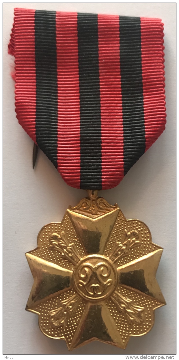 Médaille Décoration Civile Pour Long Service Dans L'administration. 2e Classe En Vermeil. - Firma's