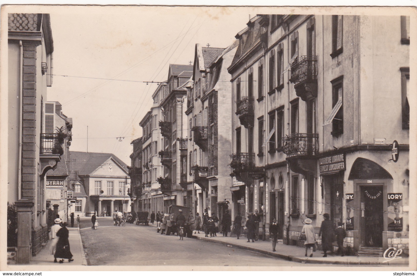 Carte Postale Sarrebourg Rue De La Gare   Dep 57 - Sarrebourg