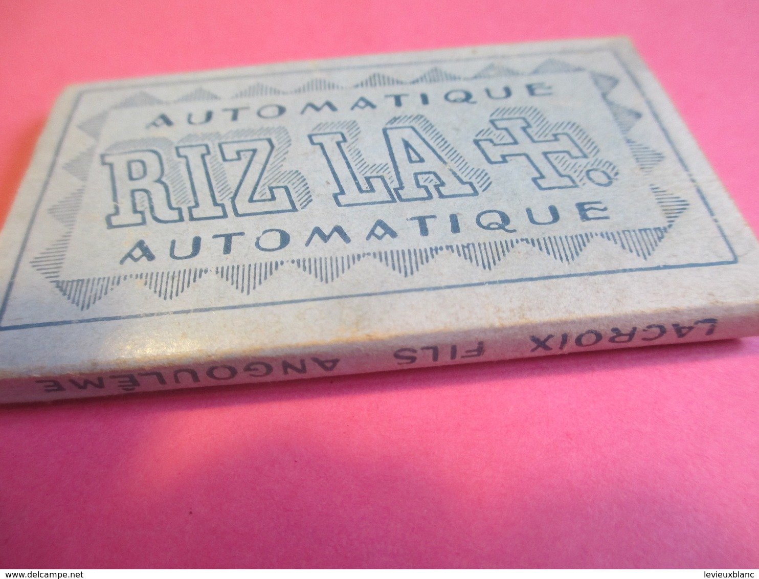 Carnet De Papier Cigarettes/RIZ LA +/Automatique/Pénurie De Couv./Présentation Provisoire/Angouléme/Vers1920-1950  CIG42 - Autres & Non Classés
