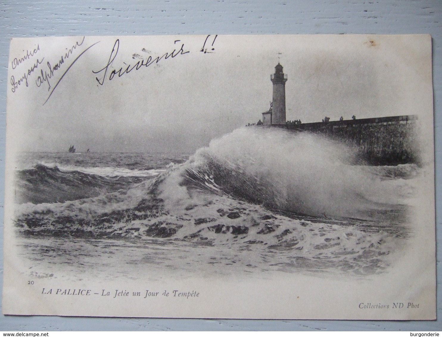 LA PALLICE / LA JETEE UN JOUR DE TEMPETE / BELE CARTE DOS NON DIVISE / 1903 - La Rochelle