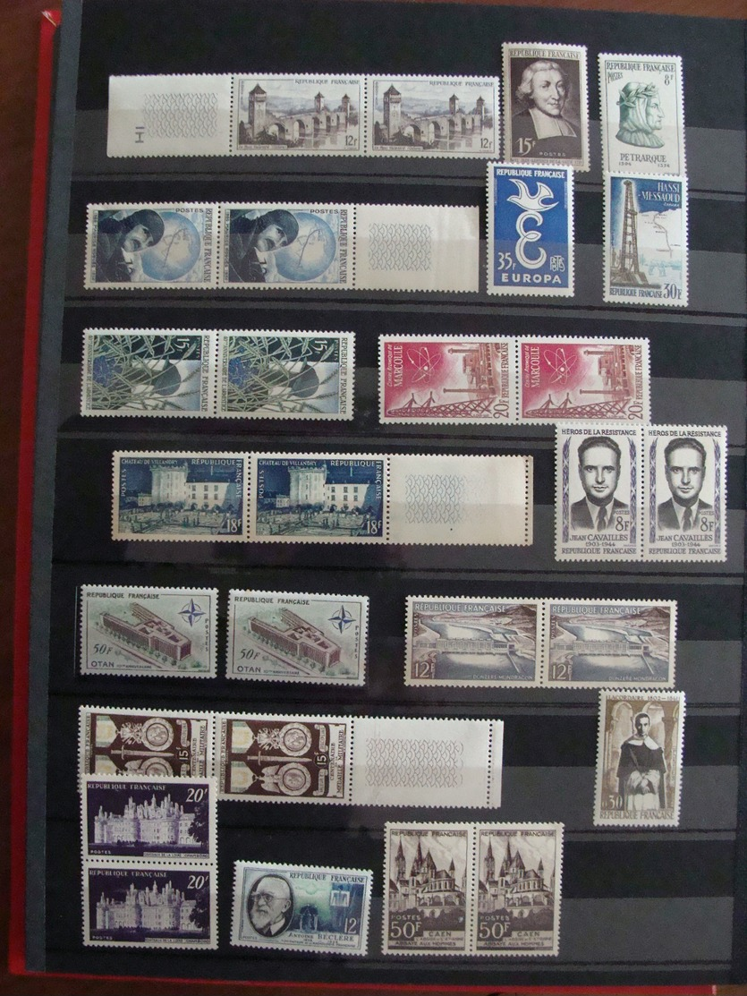 LOT 689 TIMBRES FRANCE NEUFS ** FIN ANNEES 40 A 1959 ET PHILATEC 64 . VOIR TOUTES LES PHOTOS