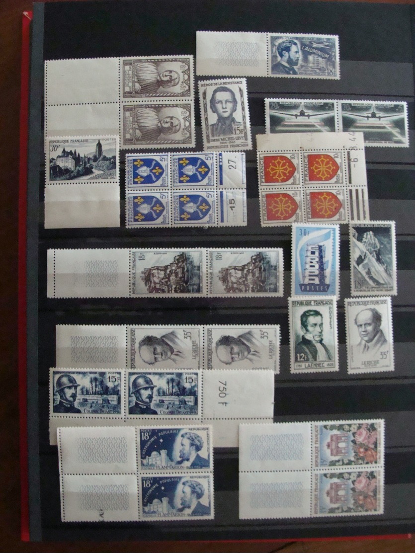 LOT 689 TIMBRES FRANCE NEUFS ** FIN ANNEES 40 A 1959 ET PHILATEC 64 . VOIR TOUTES LES PHOTOS