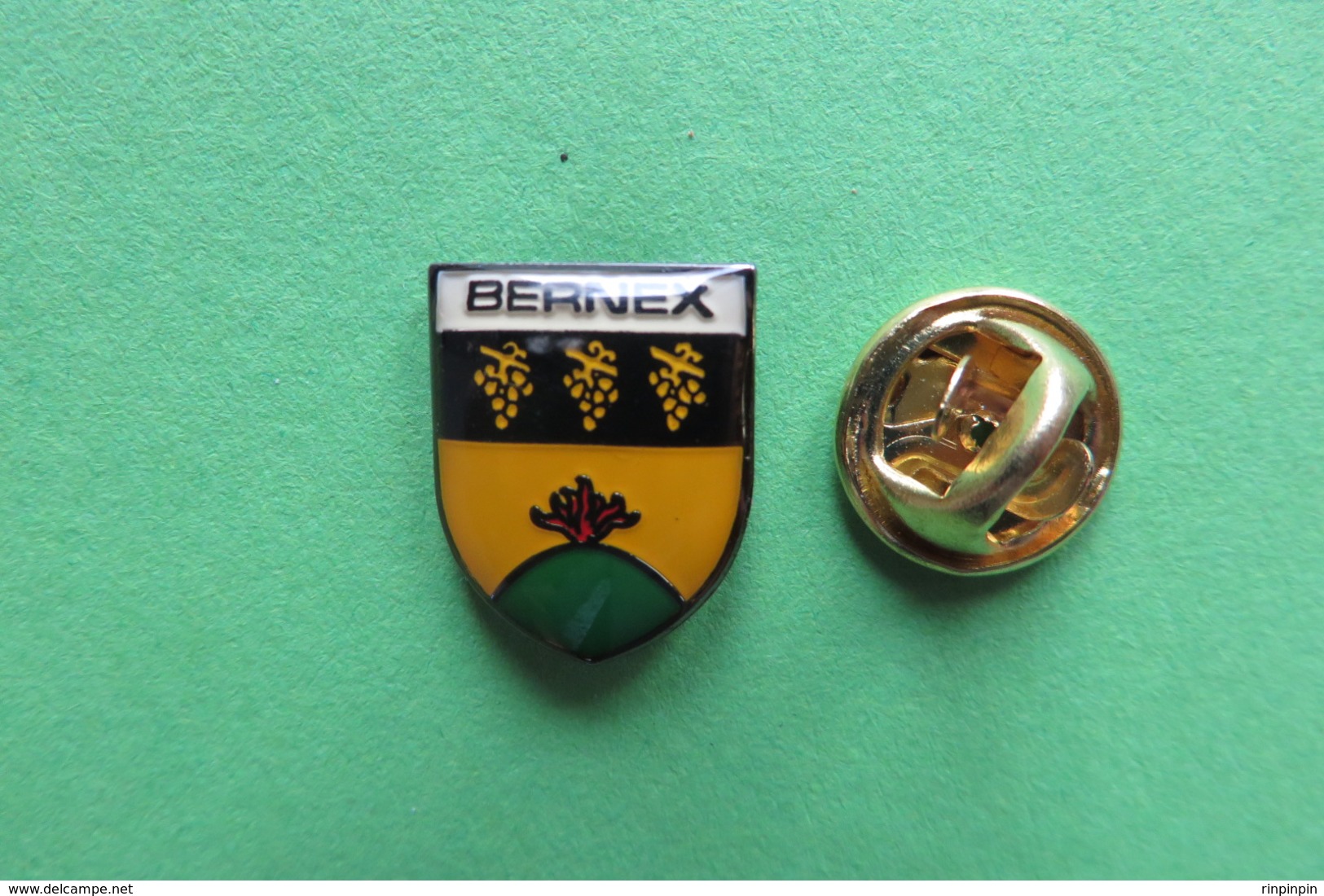 Pin's, Ville, Blason, BERNEX, Suisse, Wappen, - Cities