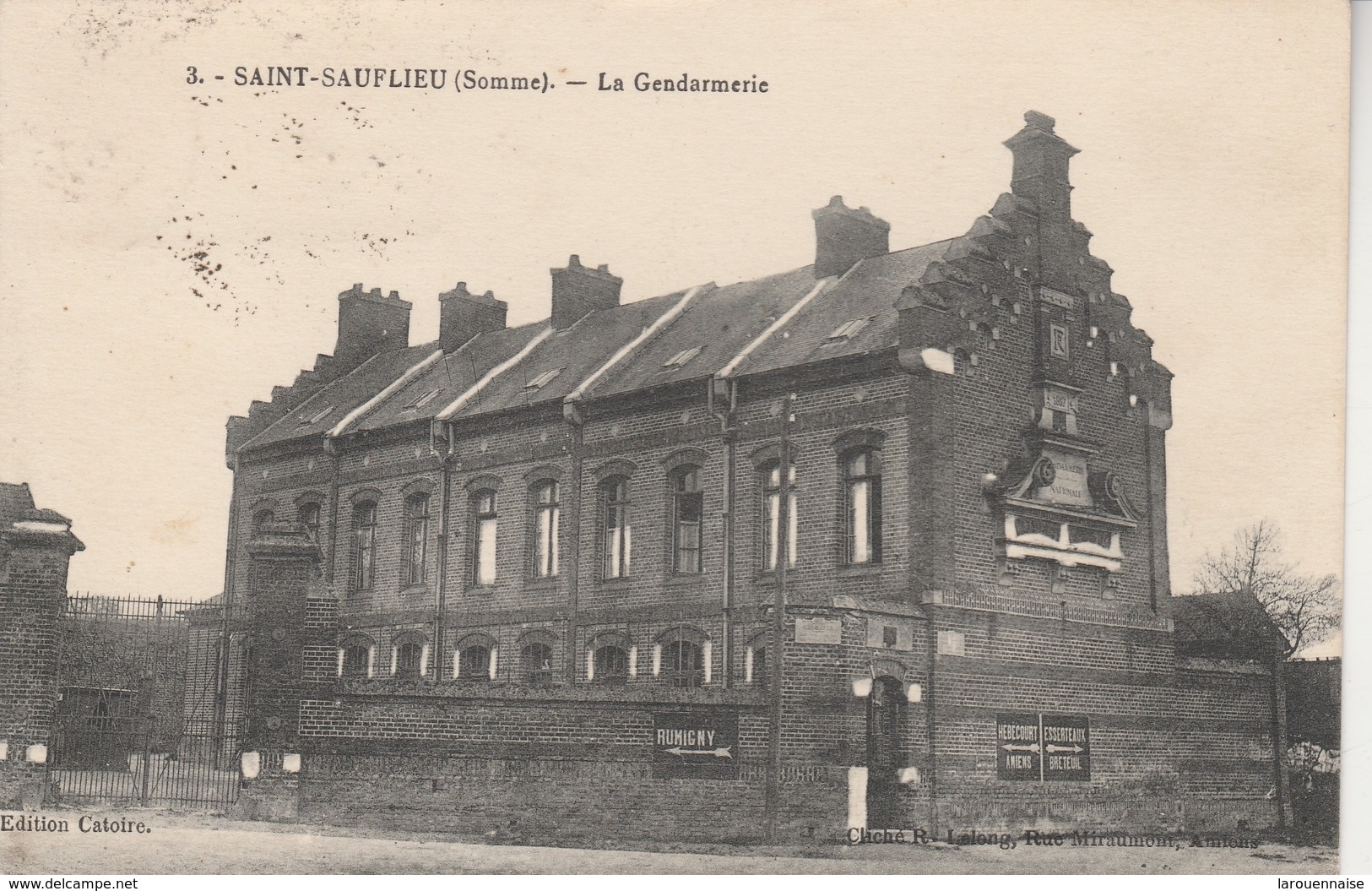 80 - SAINT SAULFIEU - La Gendarmerie - Autres & Non Classés