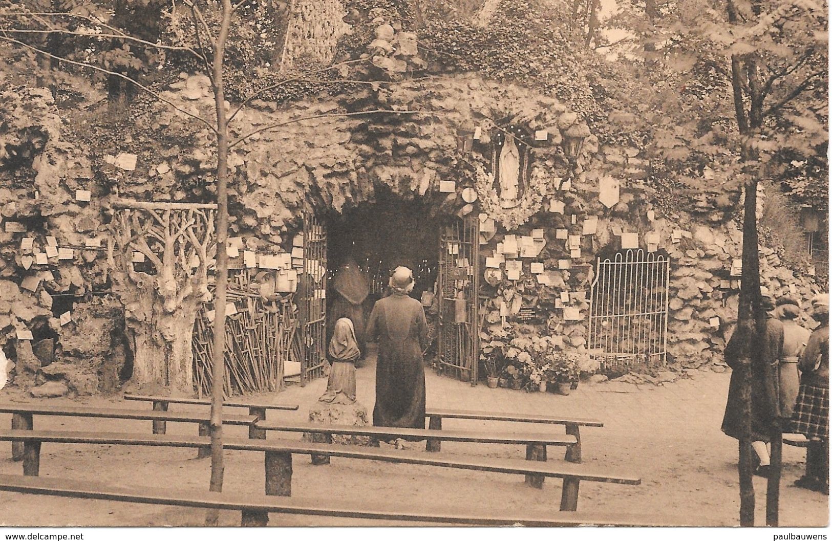 Oostakker, Lourdes, De Grot, Aan Hare Voeten Heb Ik Voor U Gebeden, Kaart Uit 1929, Bedevaarders. - Gent