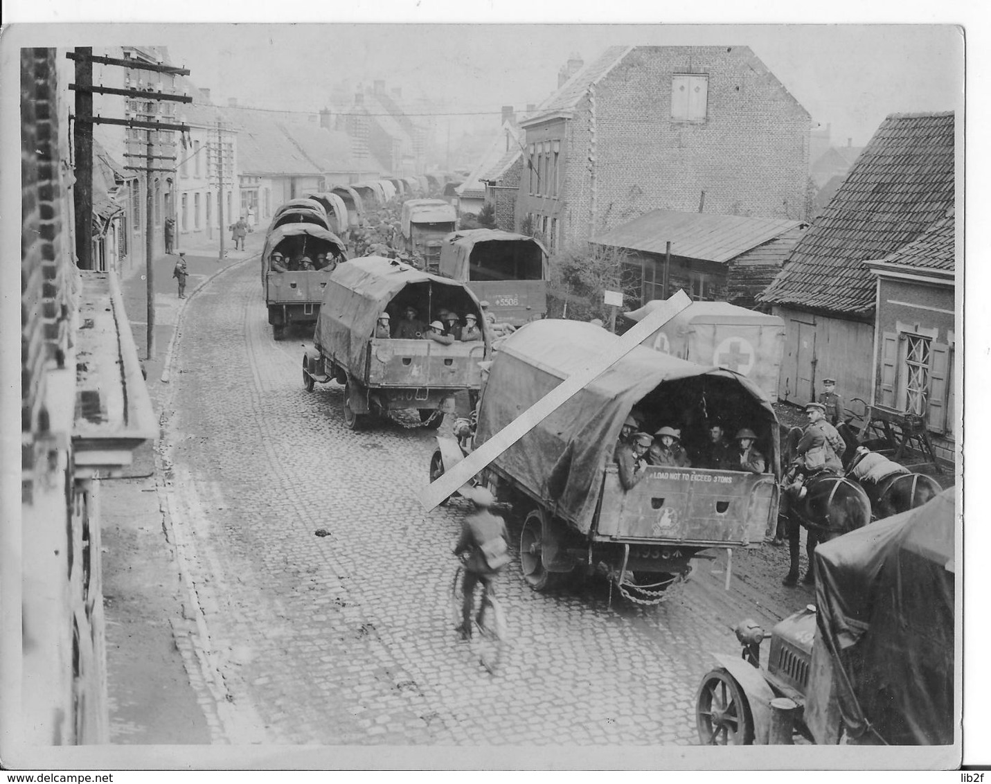 1917 Flandres Flandern La Relève Troupes Britanniques Fraiches Montant Au Front En Camions 1 Photo Ww1 1914-1918 - War, Military