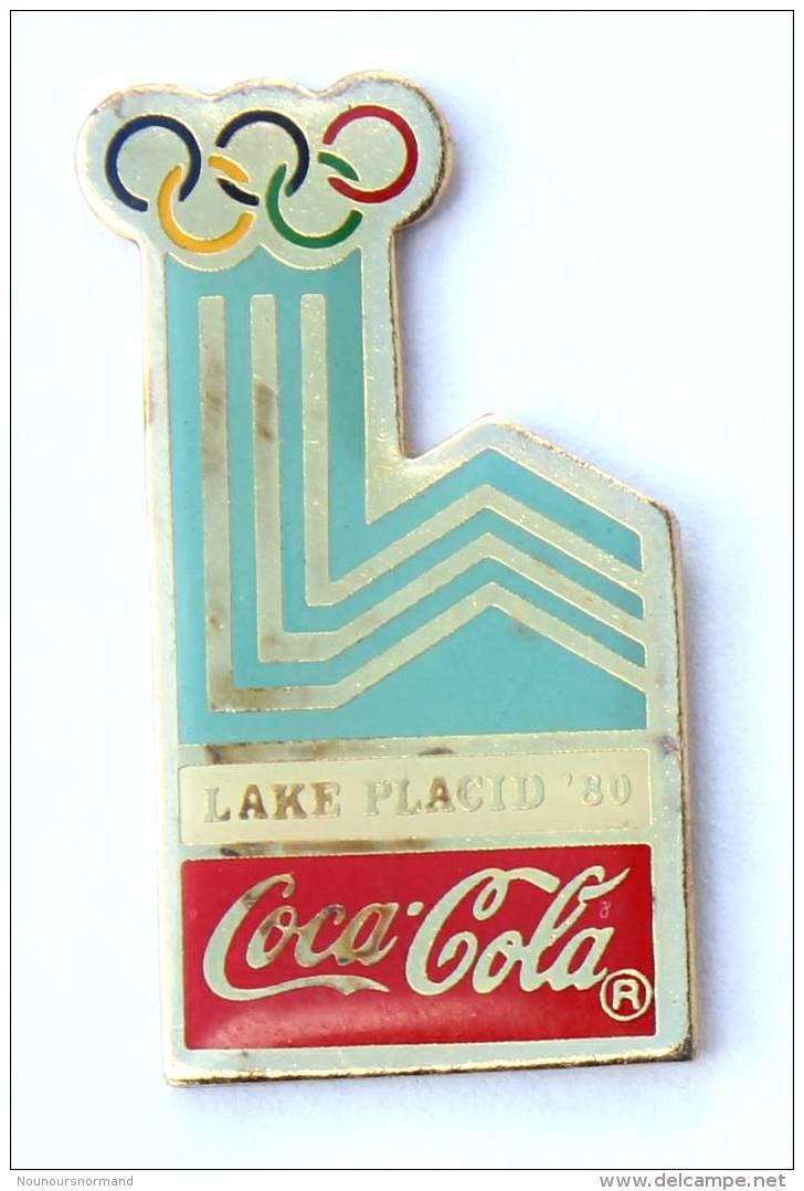 Pin's COCA COLA - JO LAKE PLACID 1980 - Premier China - H056 - Coca-Cola