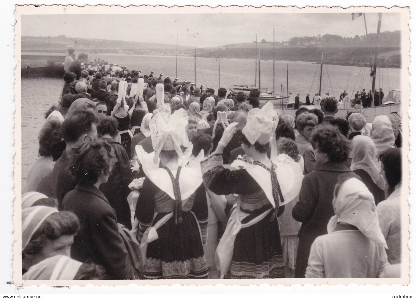 Lot De 4 Anciennes Photos Années 60 Danse Costumes Coiffes Douarnenez ? A Identifier - Personnes Anonymes