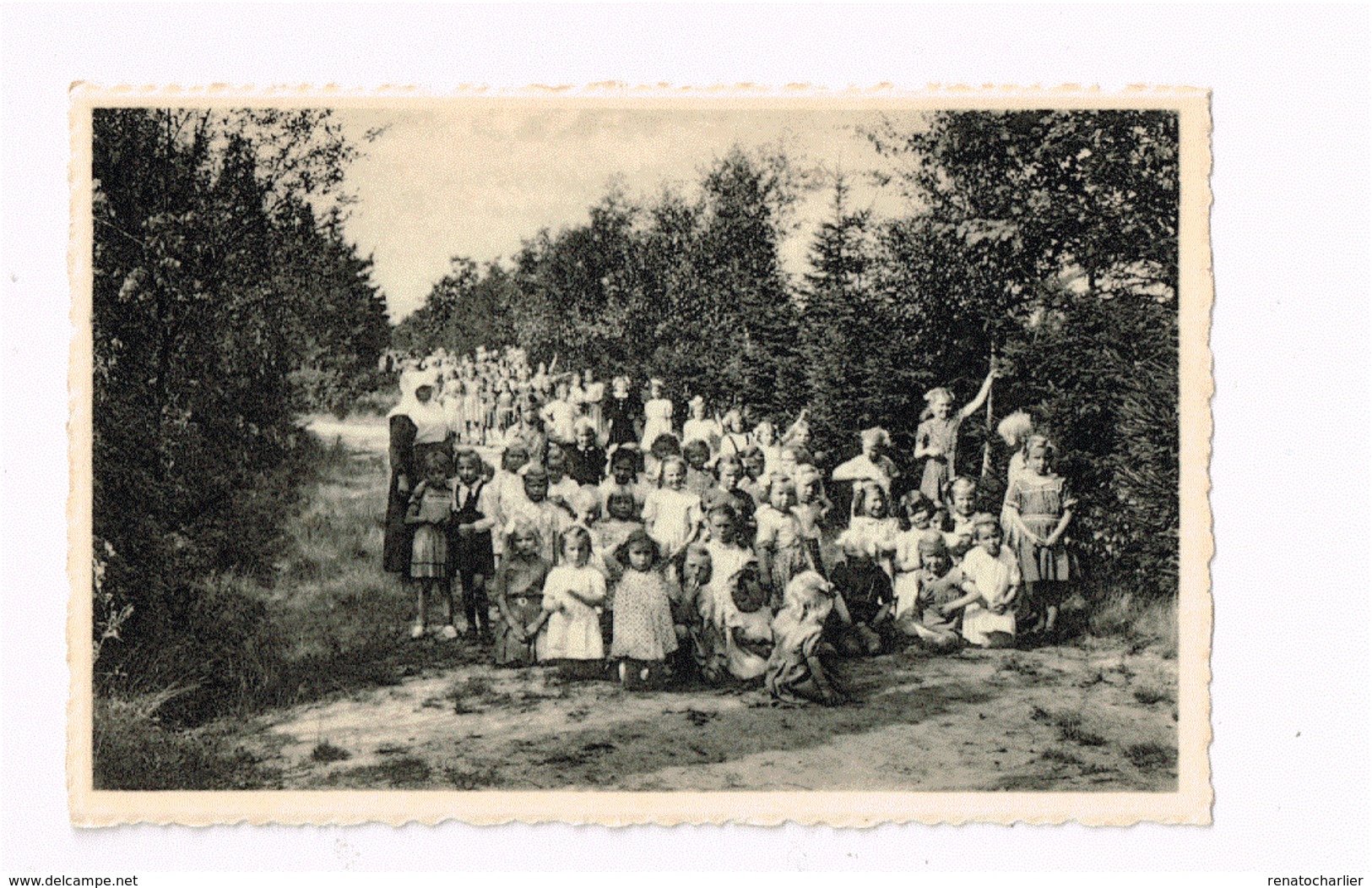 O.L. Vrouw Van De Kempen.Open Lucht School Voor Zwakke Meisjes.Een Dreef In Het Zes Hectoren Park. - Ravels