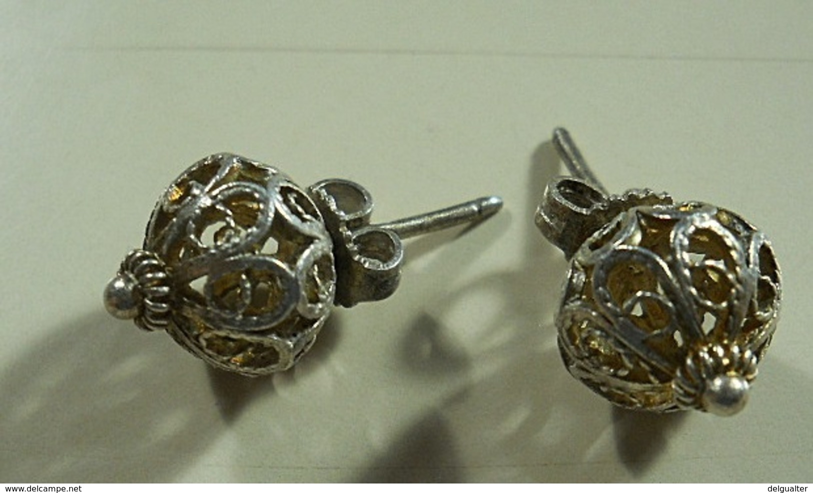 Silver Earrings * Age To Identify - Boucles D'oreilles