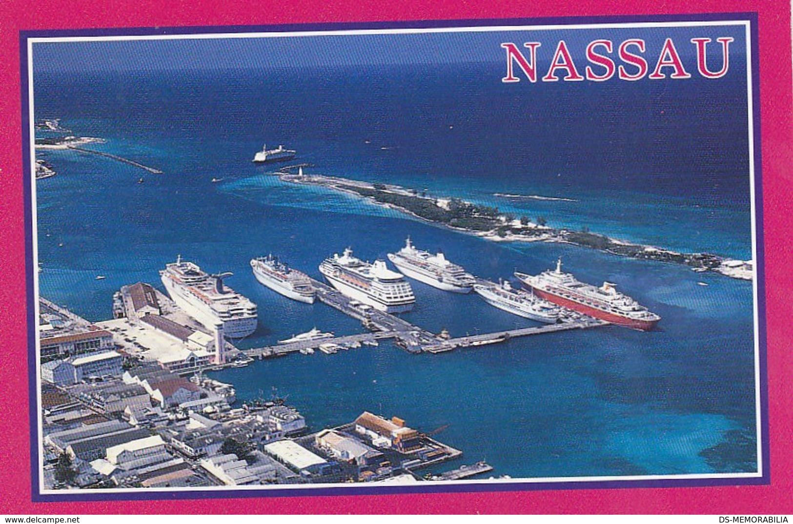 Bahamas Nassau  - Port W Cruise Ships - Bahamas