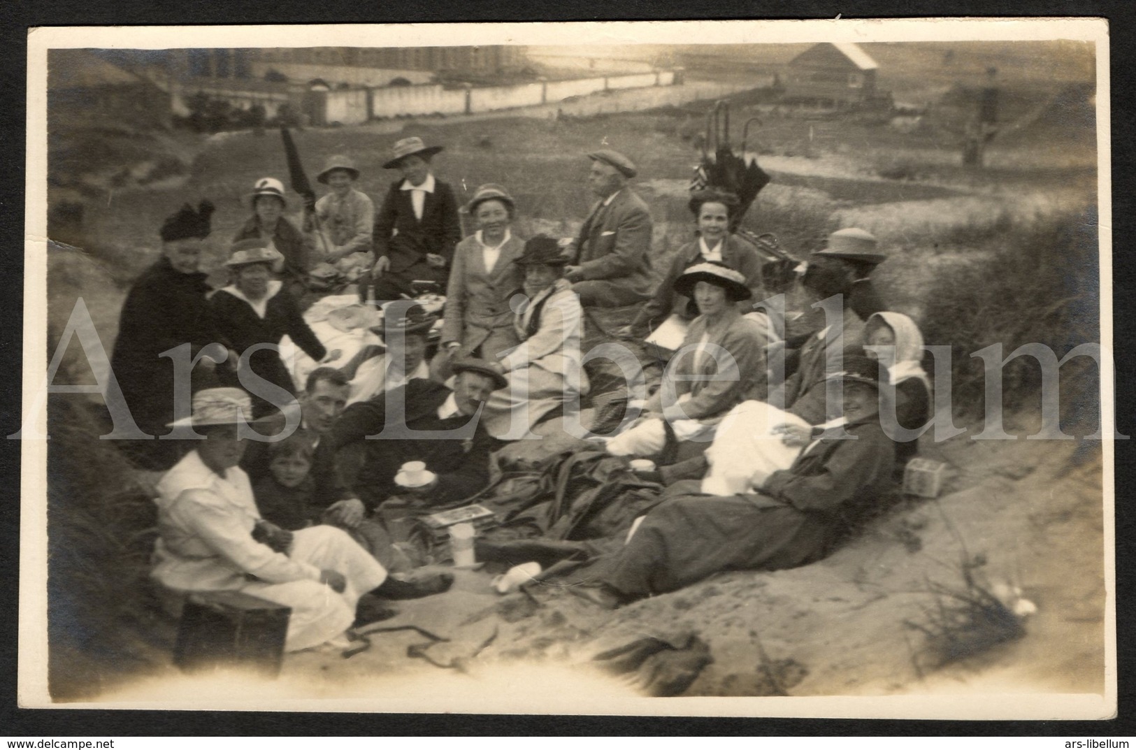 Photo Postcard / Foto / Photograph / Family / Famille / Picnique / Seaside (?) / England / Unused - Photographie