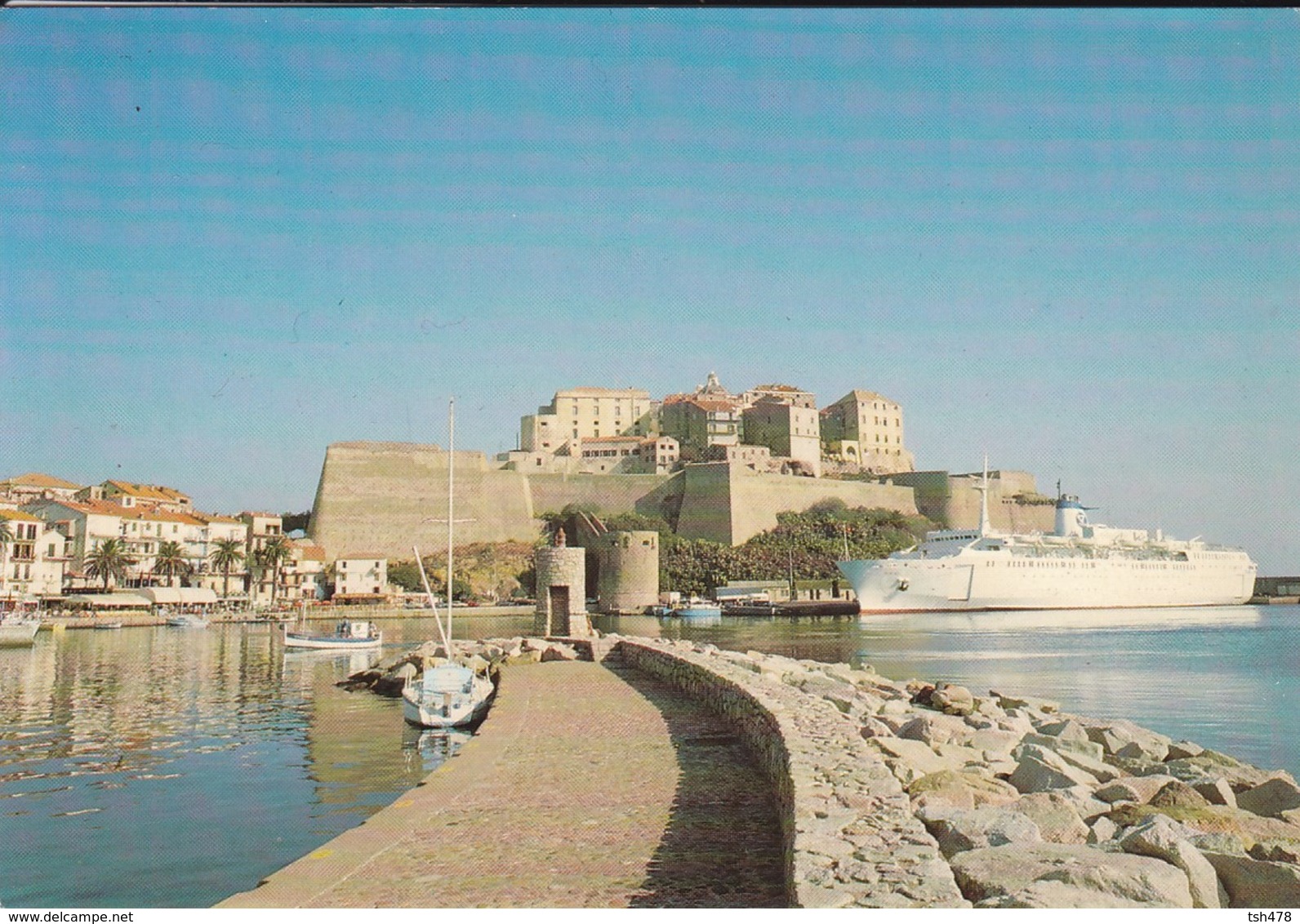 20---2B---CALVI---le Port-la Citadelle--( Bâteau Ferry )--voir 2 Scans - Calvi