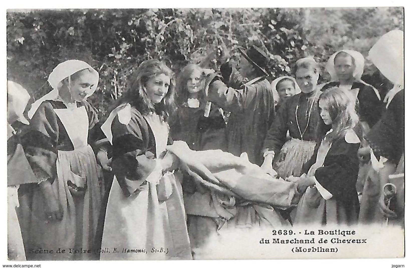 56 - Scène De Foire Dans Le Morbihan - Boutique Du Marchand De Cheveux  N - Autres & Non Classés