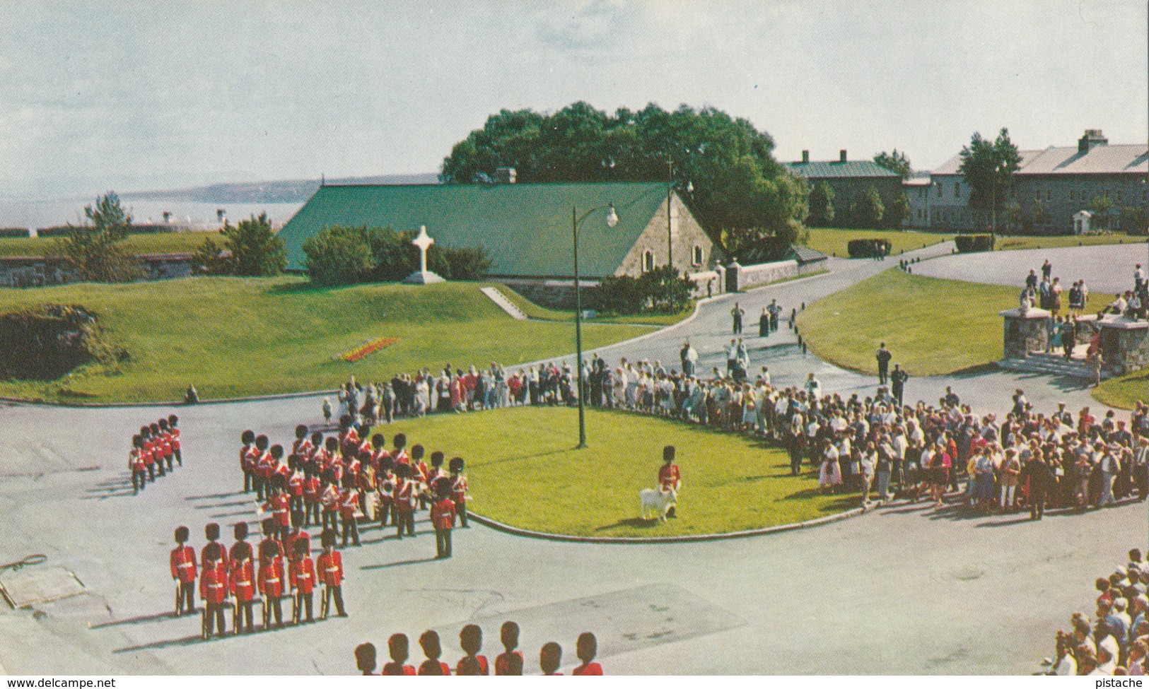 Québec Canada - Military Royal 22nd Regiment At La Citadelle - Changing Guards - Unused - 2 Scans - Québec - La Citadelle