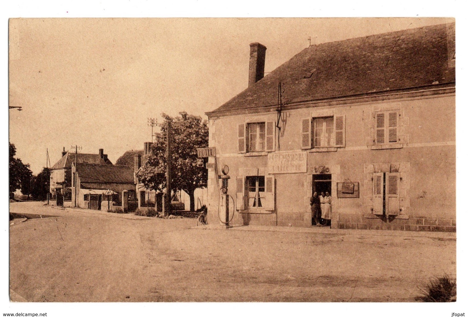 41 LOIR ET CHER - MOISY L'hôtel, Pompe à Essence - Sonstige & Ohne Zuordnung