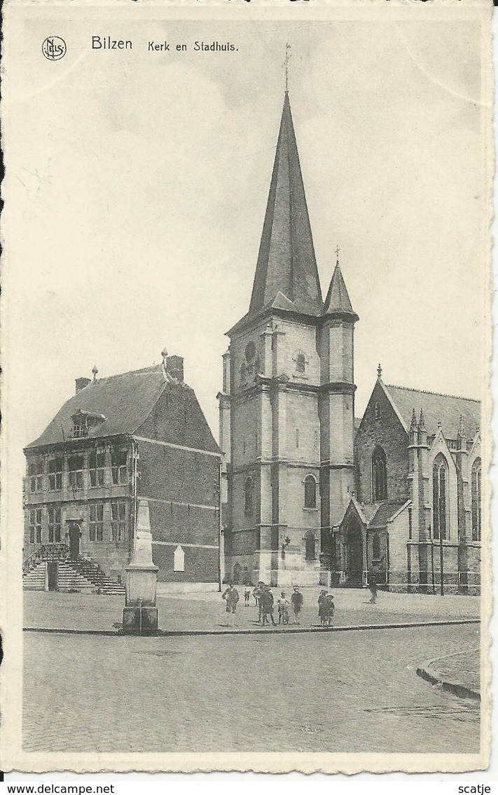 Bilzen    Kerk En Stadhuis - Bilzen