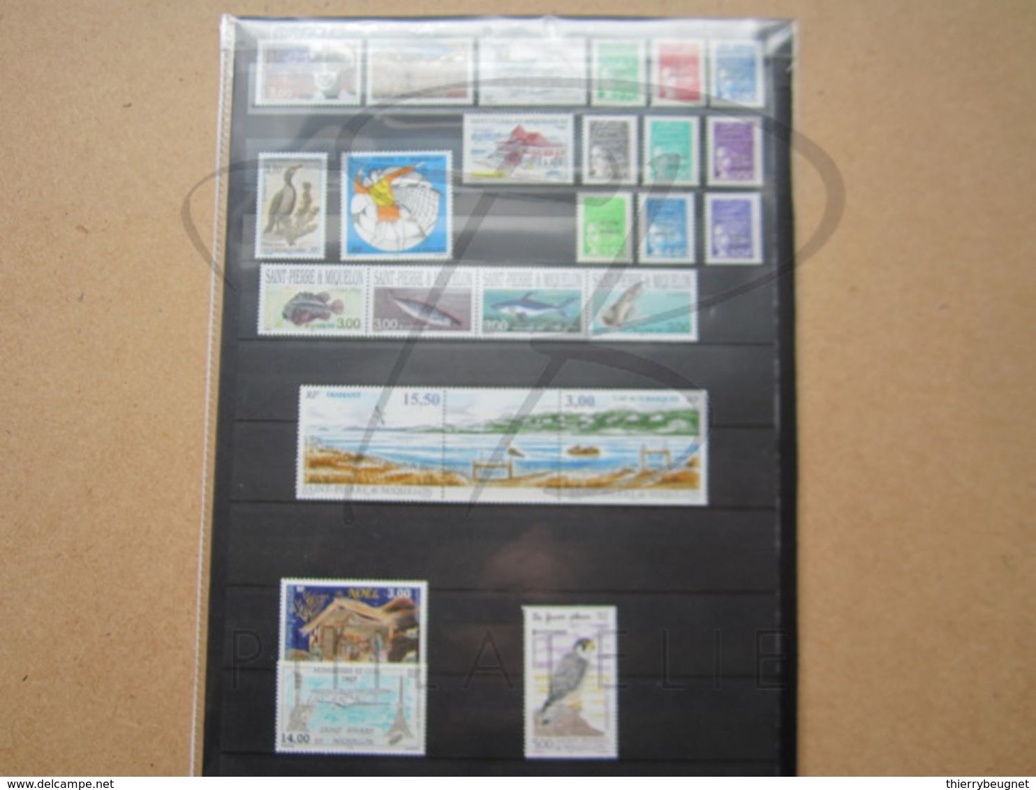 VEND BEAUX TIMBRES DE S.P.M. , ANNEES 1996 + 1997 , COTE + 90€ , FACIALE + 27€ , XX !!! - Années Complètes