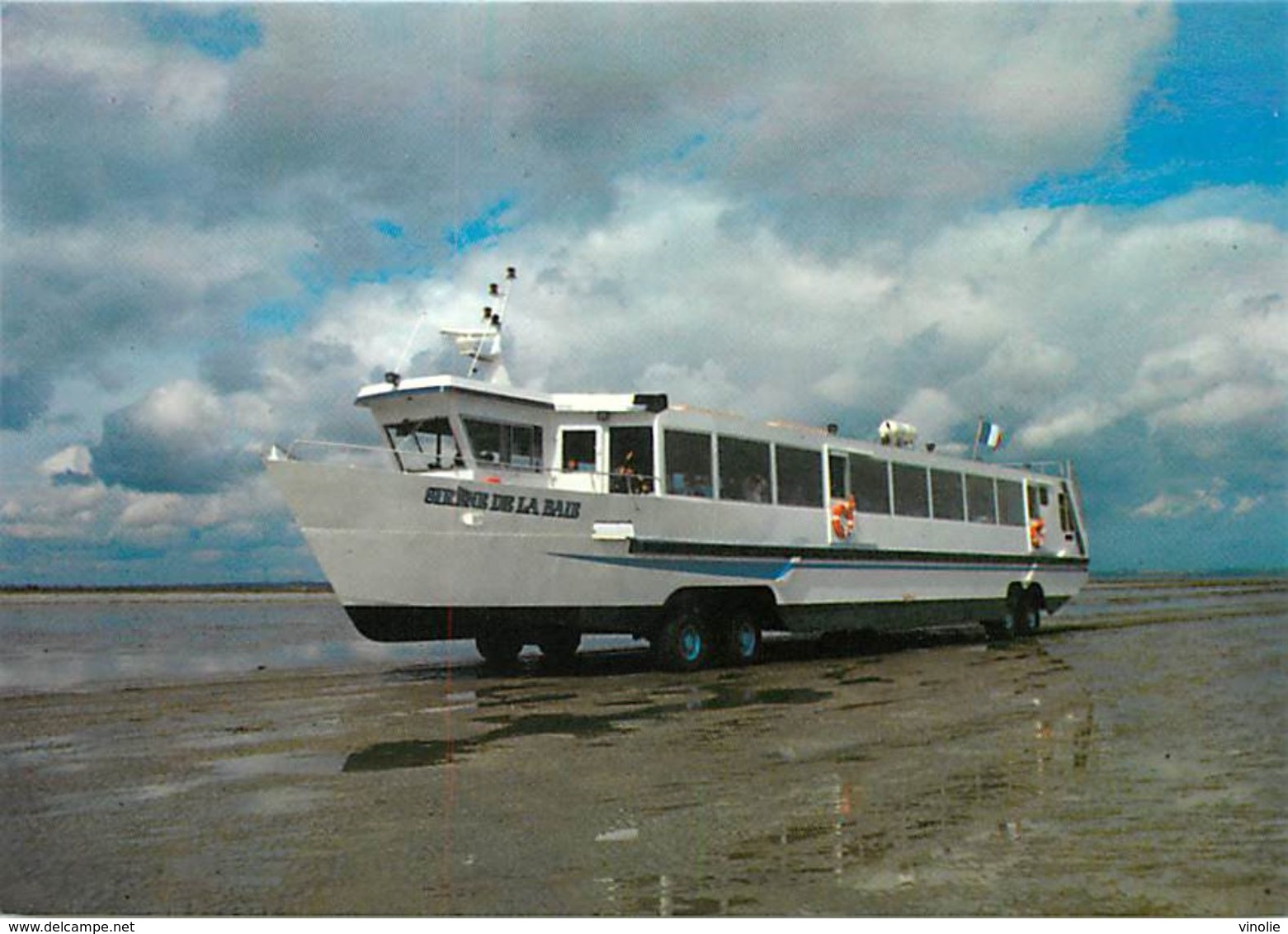 P-18. E : 1176 : LE VIVIER-SUR-MER. LA SIRENE DE LA MER. VEHICULE AMPHIBIE. - Autres & Non Classés