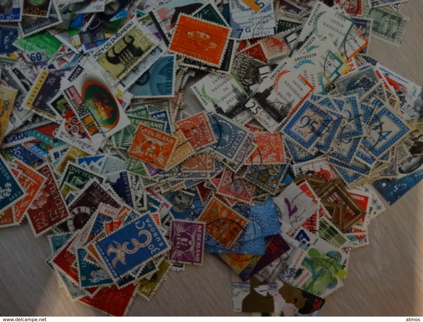 The Netherlands 1300 Diffrent Used Stamps - Collections