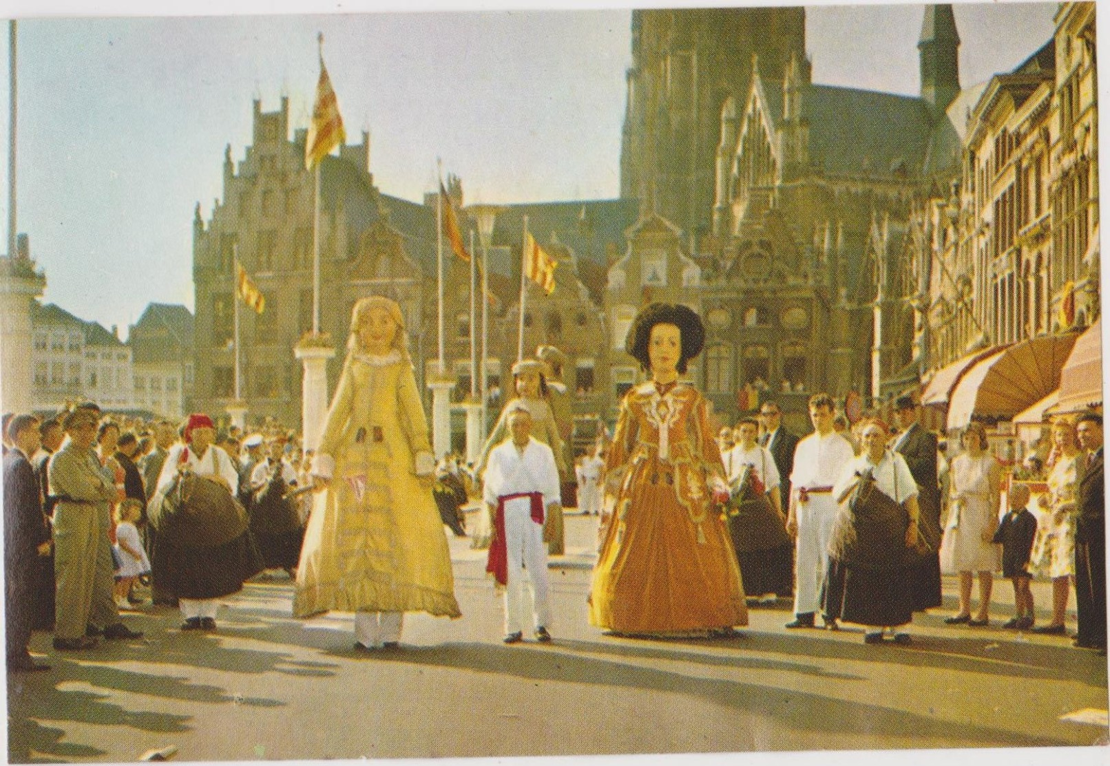 CHROMO FOLKLORE EN BELGIQUE ET LUXEMBOURG VEGE ALBUM 3 N° 706 MALINES CORSO FLEURI GEANTS  13 X 9 CM - Autres & Non Classés