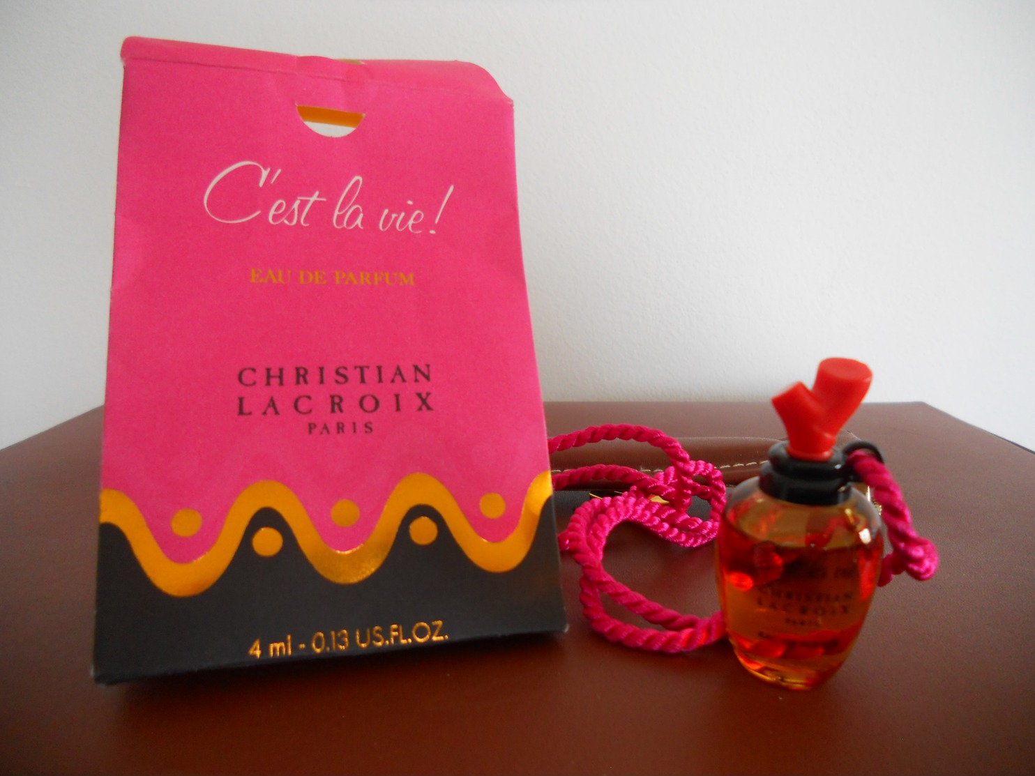 C'EST LA VIE   EDP   Chez Christian LACROIX(pochette) - Miniatures Femmes (avec Boite)
