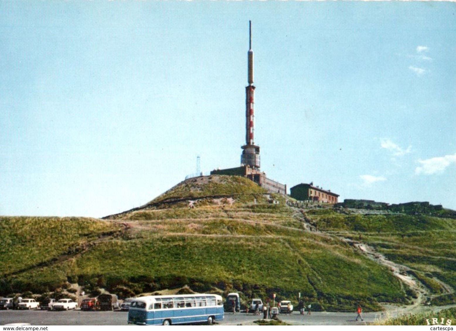 Sommet Du Puy De Dome Et Le Poste De Relais De Television 1968 CPM Ou CPSM - Autres & Non Classés