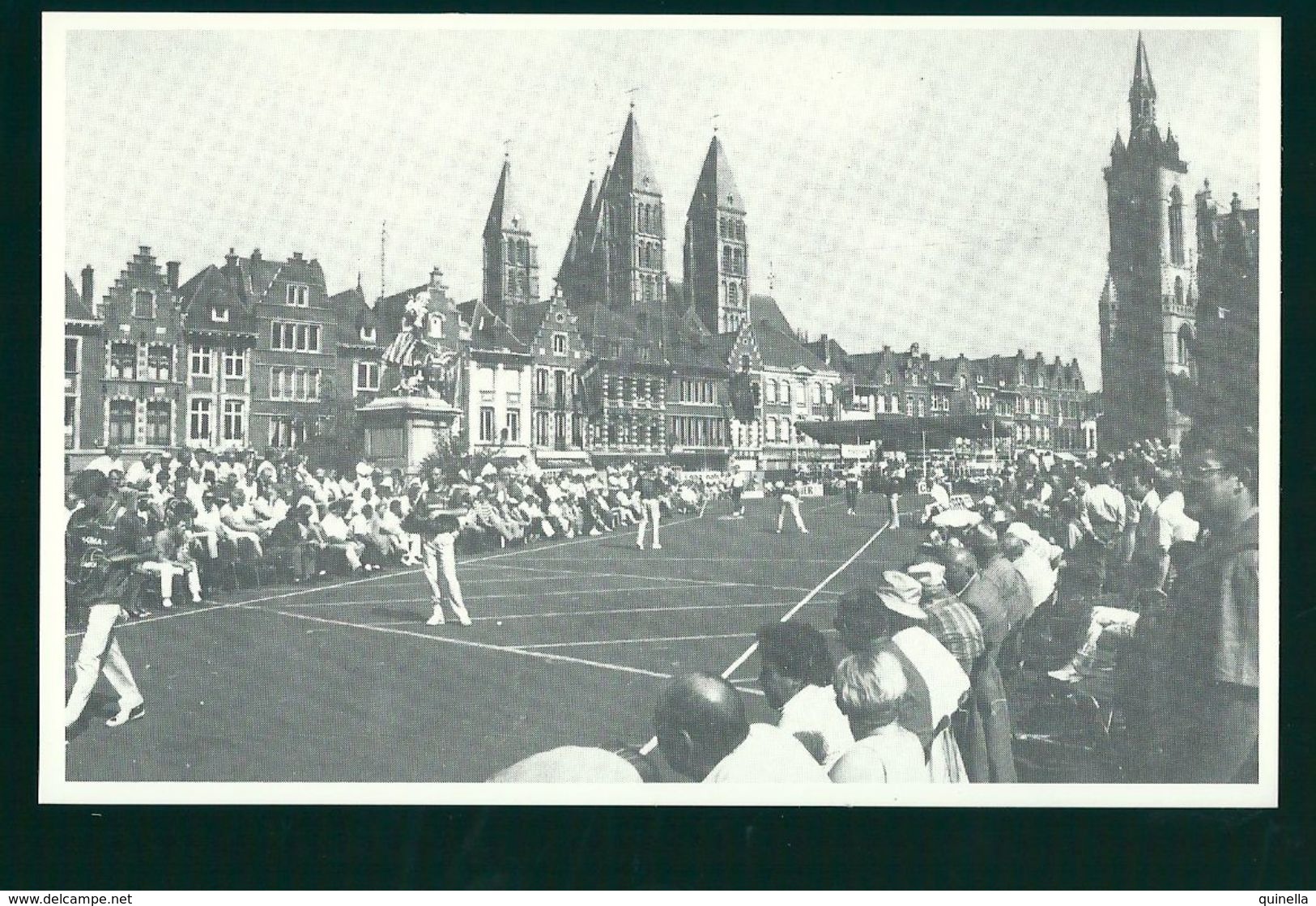 Tournai    Grand ' Place 1994    ( Les Gloires De La   De Balle Pelote En Hainaut   ) - Tournai