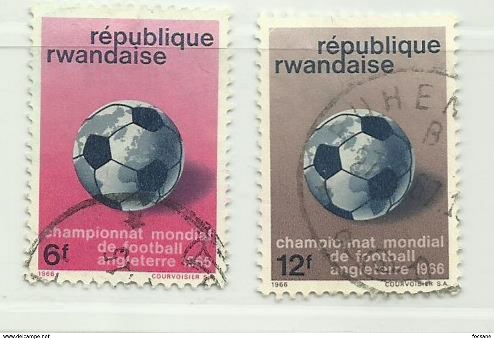 Timbre Rwanda N° 176 - 177 Coupe Du Monde De Football De 1966 Angleterre - Used Stamps