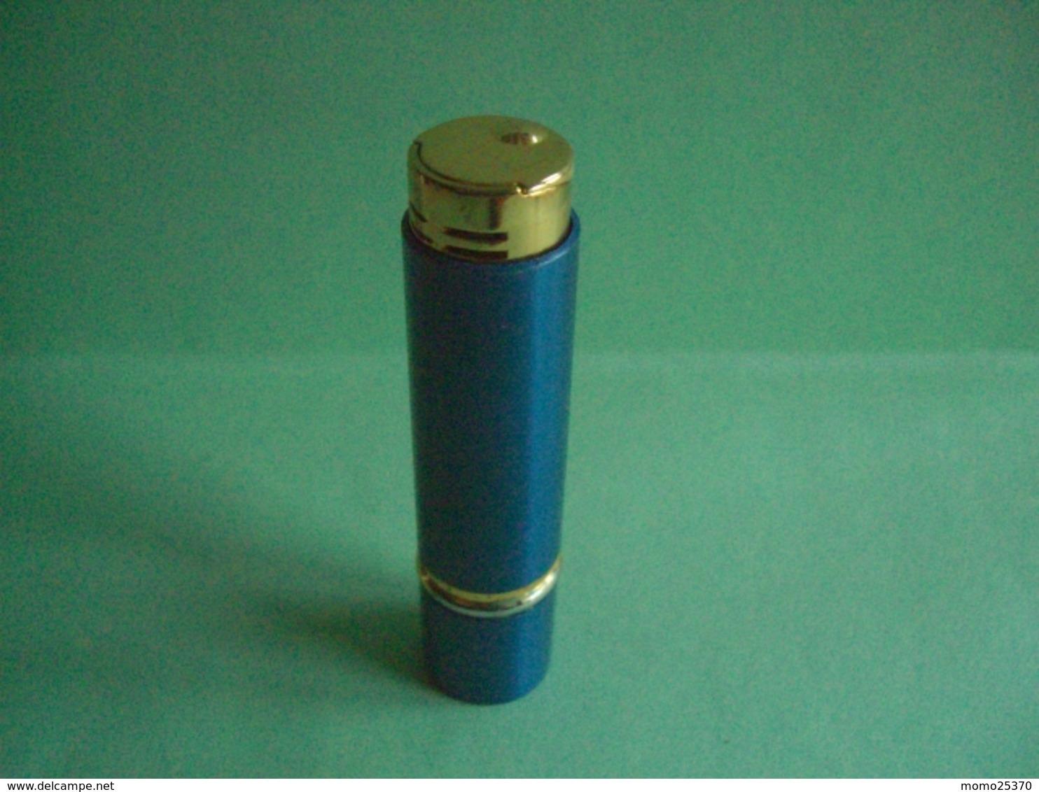 BRIQUET TUBE DE ROUGE LIGHTER Feuerzeug ENCENDEDOR ACCENDINO AANSTEKER 打火机 ЛЕГЧЕ ライター Léttari - Autres & Non Classés