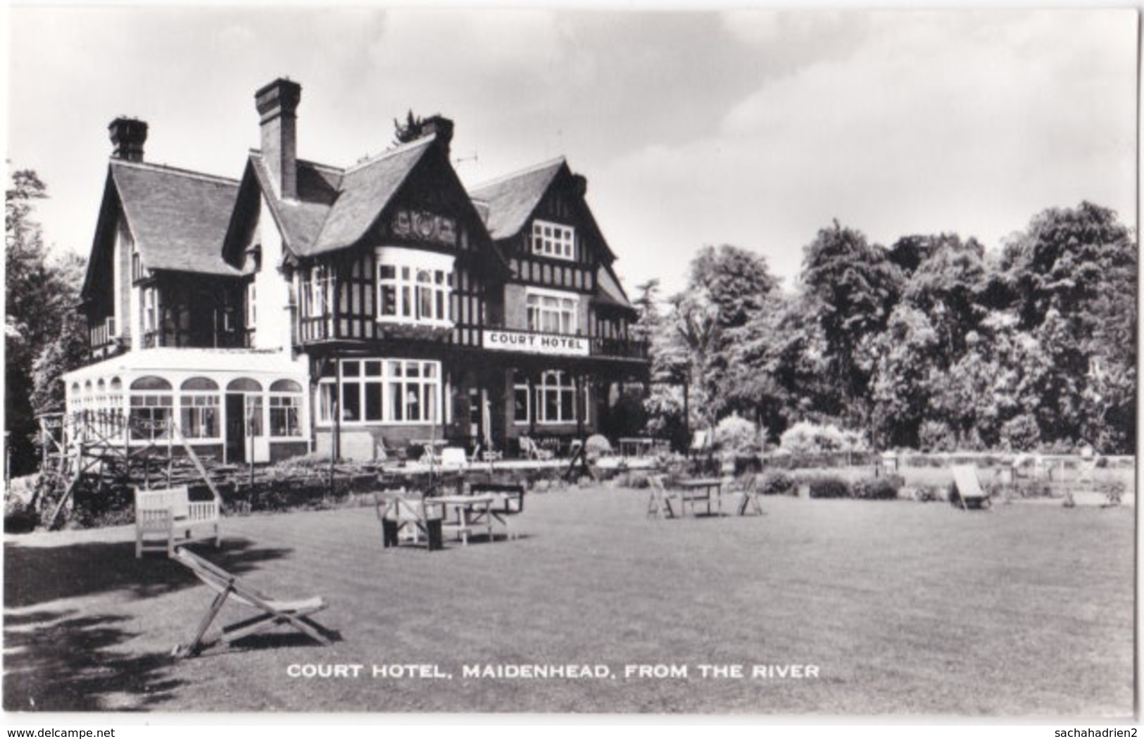 Pf. MAIDENHEAD. Court Hotel From The River - Autres & Non Classés