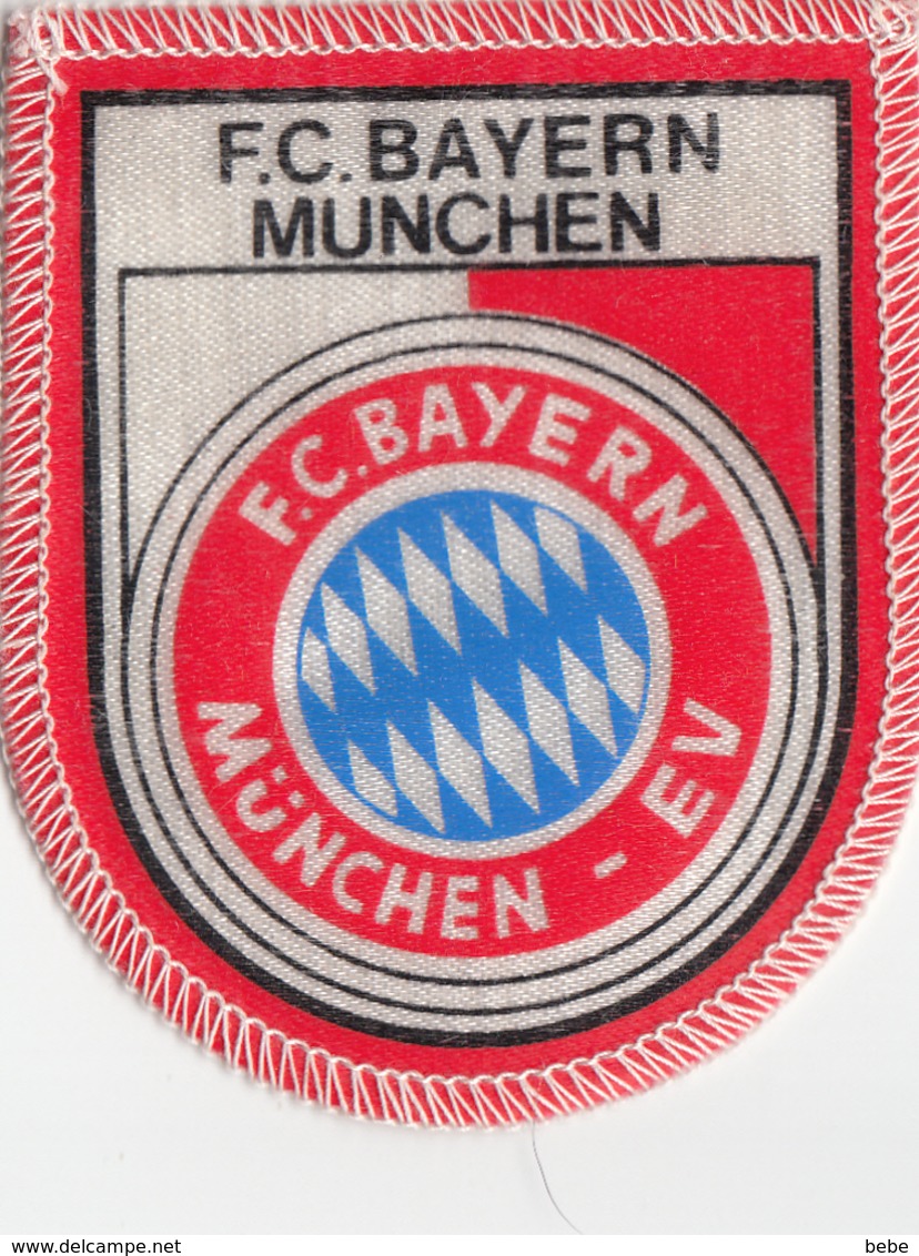 FOOTBALL ECUSSON  FC BAYERN MUNCHEN  (6,5X8cm) - Ecussons Tissu