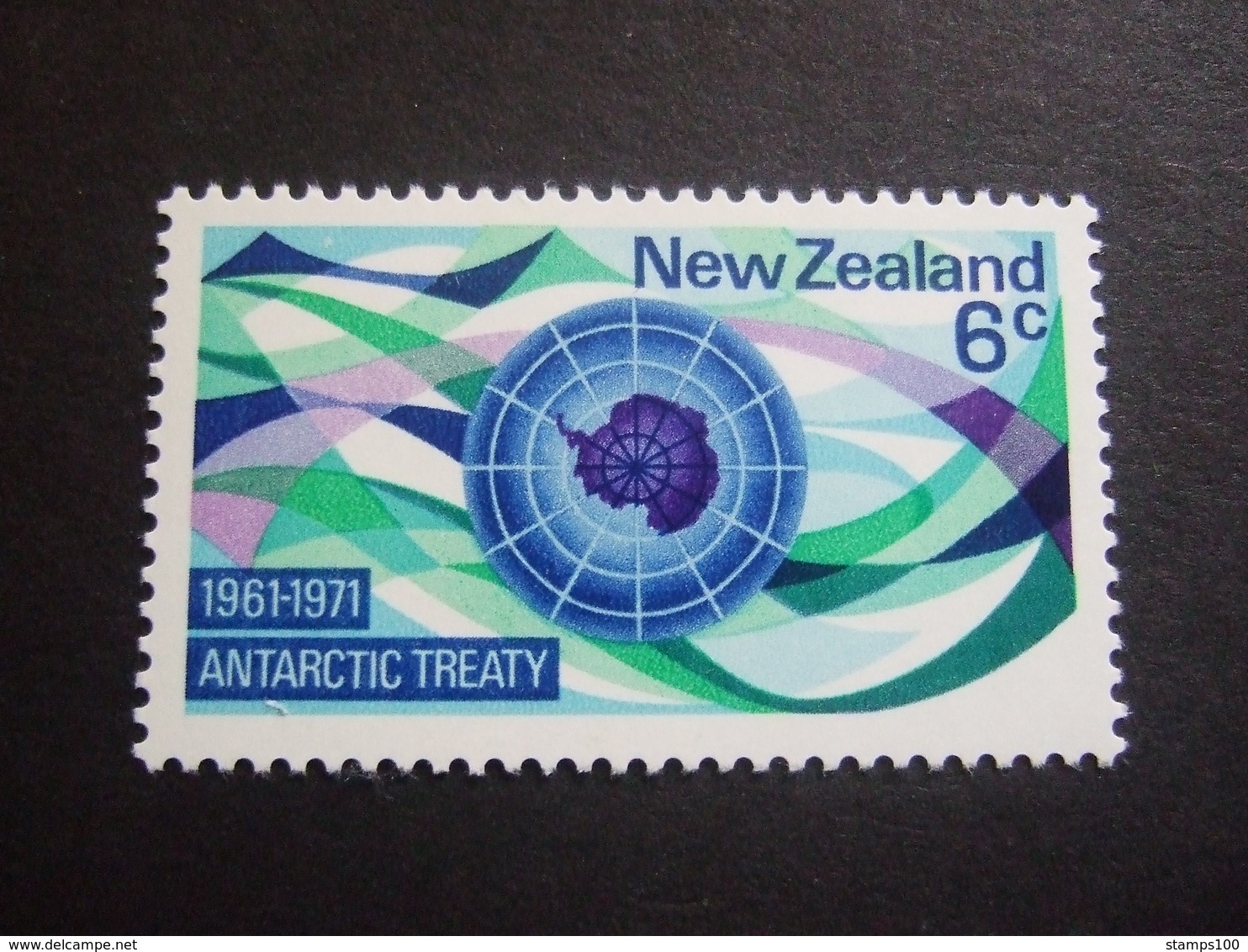 NEW ZEALAND 1971. MI 557  10TH ANNIVERSARY ANTARCTIC TREATY.  MNH **   (S13-NVT) - Tratado Antártico