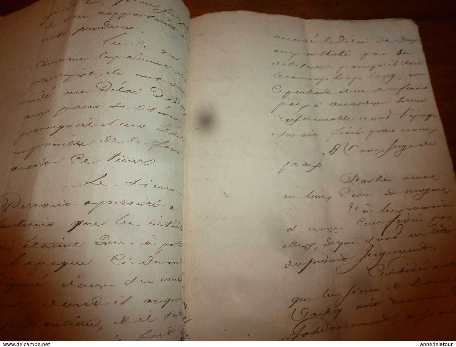 1839 Important manuscrit avec cachets sur jugement entre Marie-Anne Barbier et Sieur Perraud (Chatillon-sur-Seine)