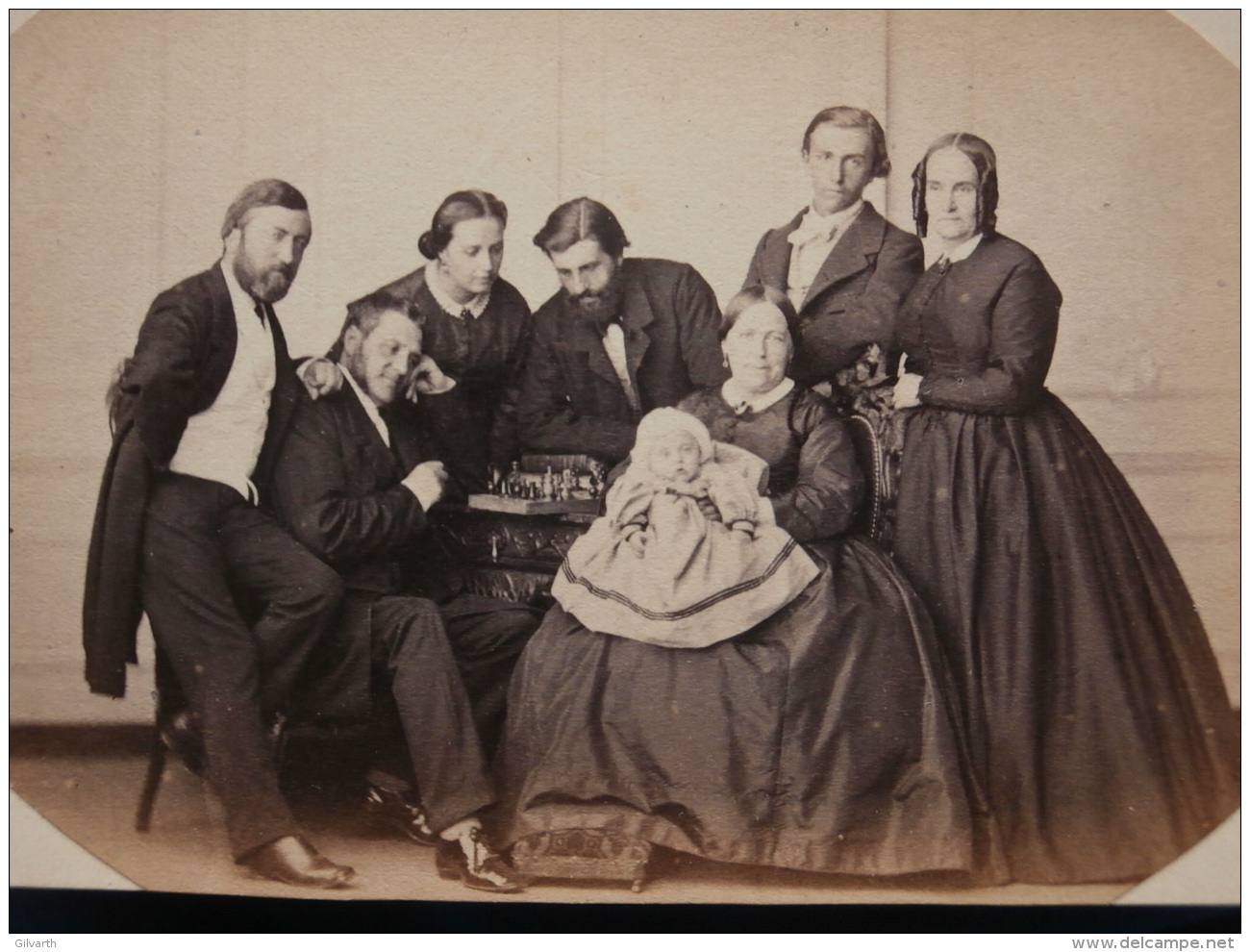 Photo CDV Anonyme - Second Empire Noblesse Groupe Familial  La Partie D'échec Vers 1860 L370 - Anciennes (Av. 1900)