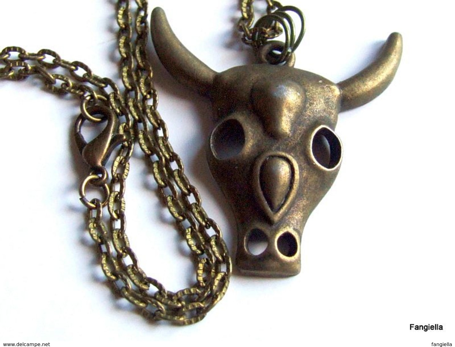 Collier Crâne De Vache, Zébu, Buffalo, Bison, Tête Taureau Cornes Western Sur Chaîne En Alliage Couleur Bronze - Ethnics