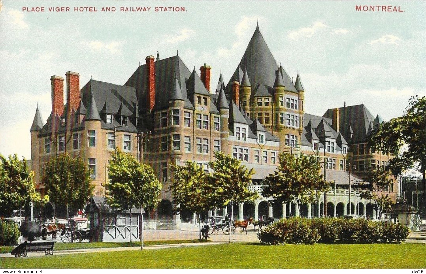 Montreal - Place Viger: Hotel And Railway Station - Carte Non Circulée - Montreal