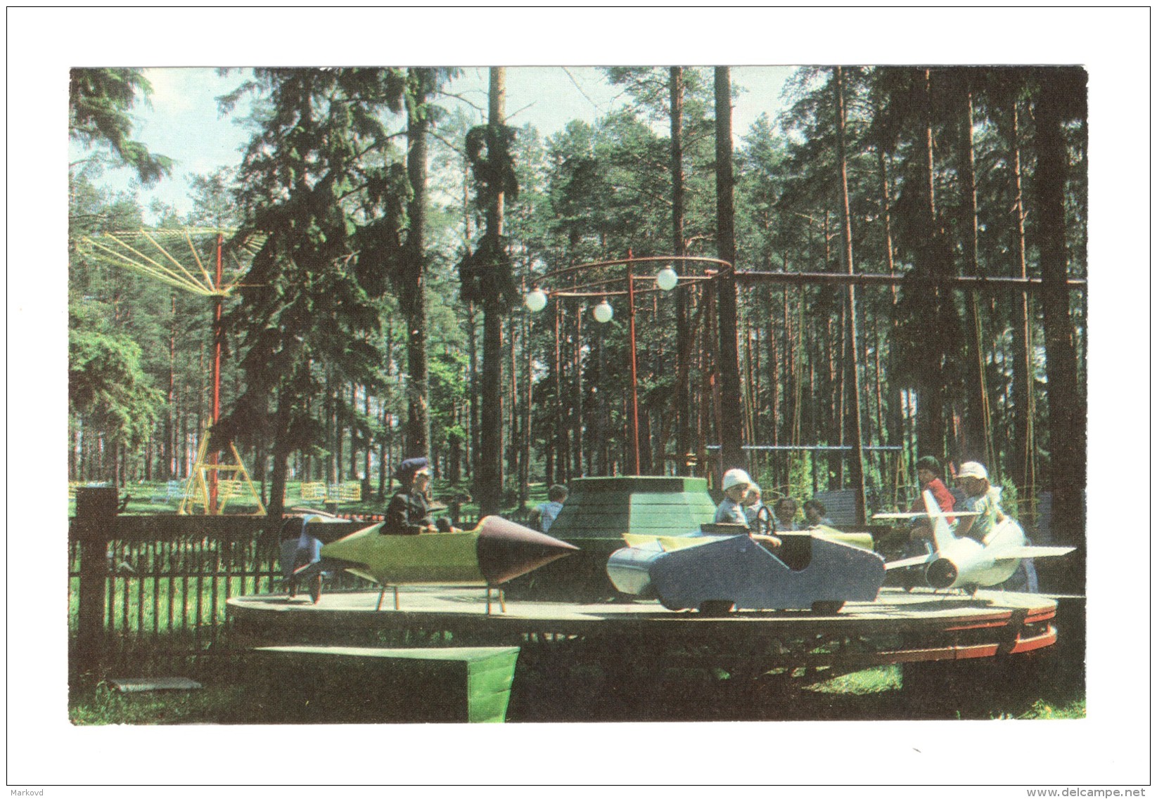 02294 Russia Boksitogorsk City Garden Chidren Carousel - Szenen & Landschaften