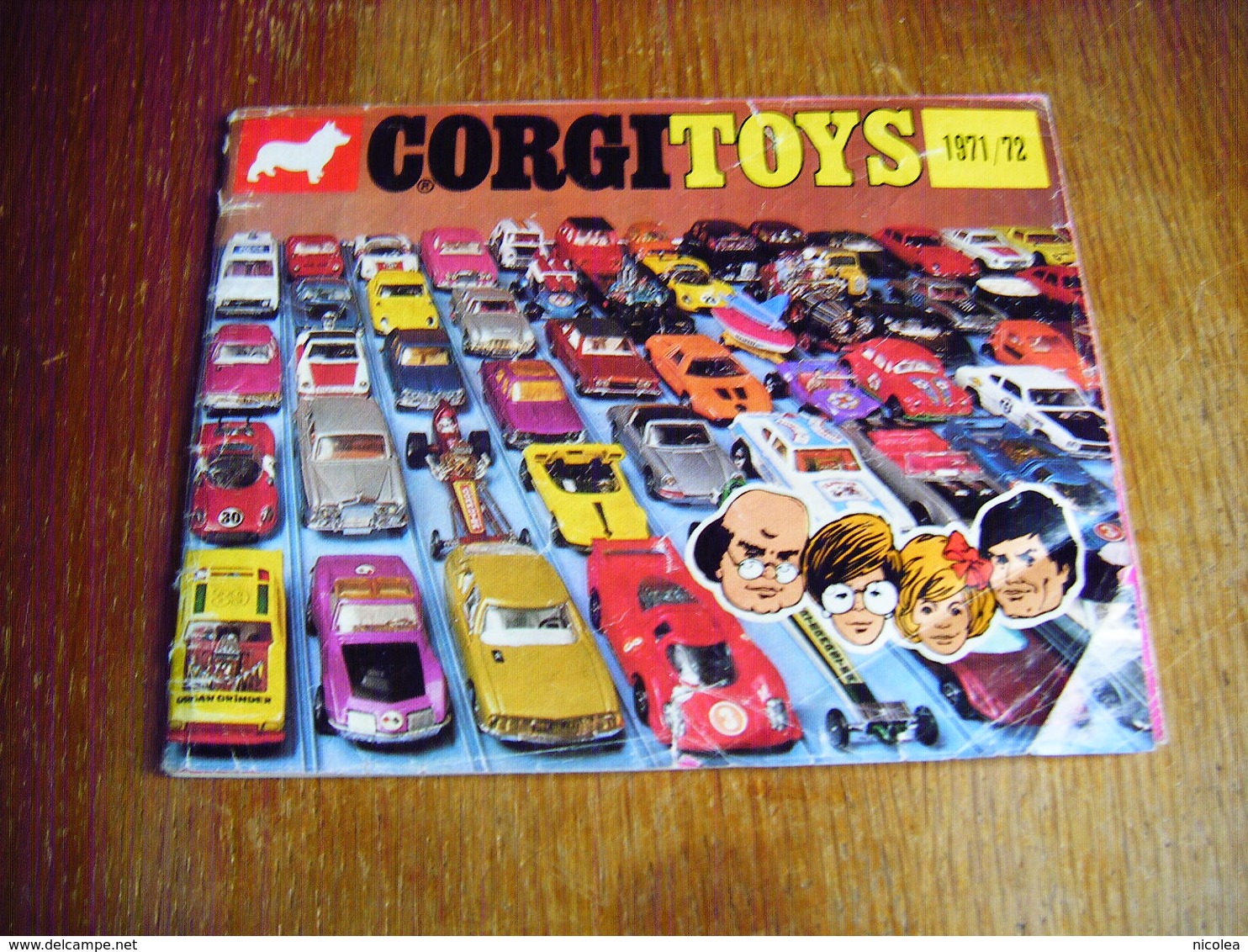 CORGI TOYS  CATALOGUE 1971/72   BON ETAT  46 PAGES - Catalogues & Prospectus