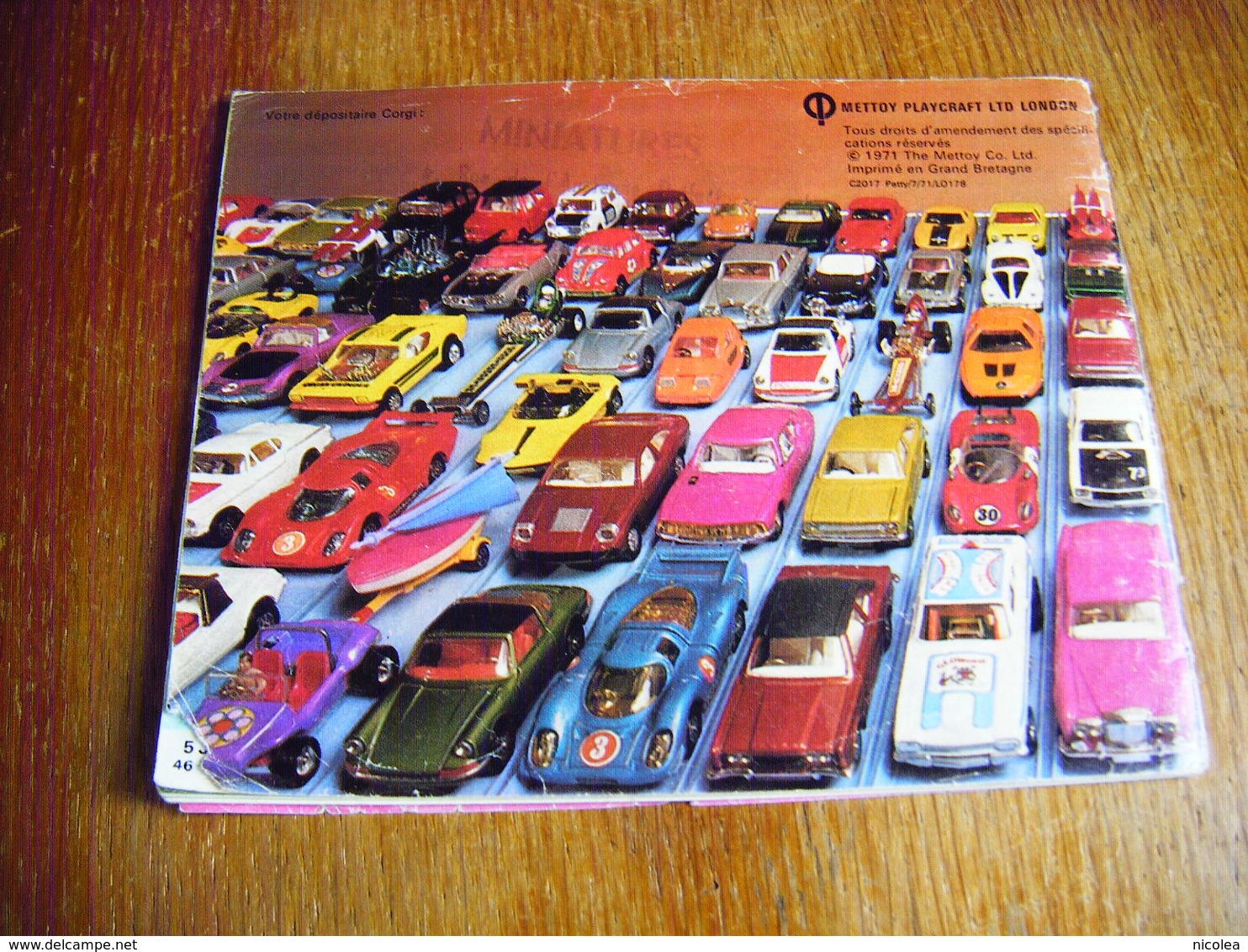 CORGI TOYS  CATALOGUE 1971/72   BON ETAT  46 PAGES - Catalogues & Prospectus