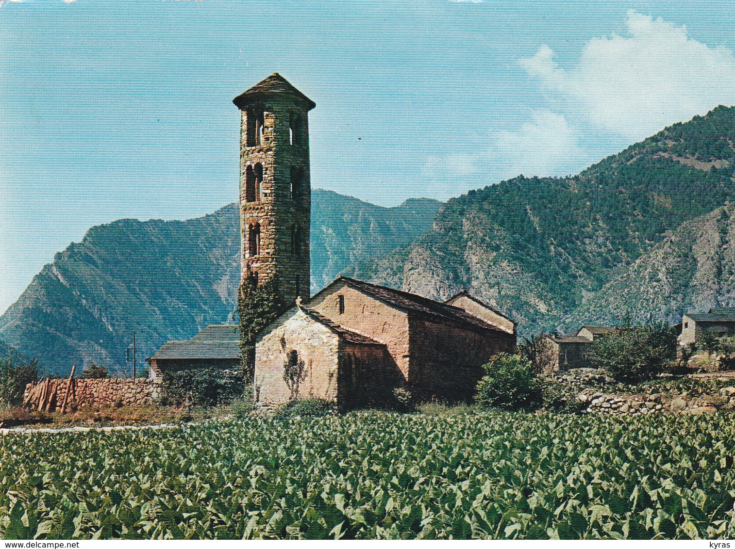 Timbre S/ Carte Postale . ANDORRE.  0.20 Fr Ecu Des Vallées (Santa Coloma Eglise Style Roman XI° S.) - Lettres & Documents