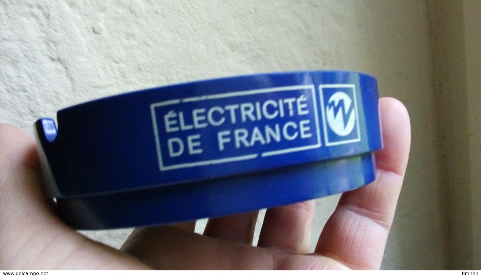 CENDRIER ELECTRICITE DE FRANCE - PLASTIQUE BLEU 9cm - sérigraphie EDF electricité de France