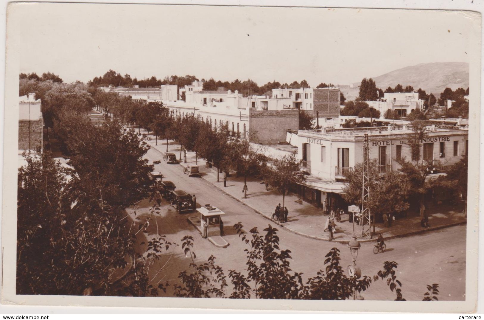 MAROC,Fès,ville Impériale,AFRIQUE DU NORD,MAGHREB,HOTEL DE L 'INDUSTRIE,PENDULE,AVENUE MAURIAL - Fez (Fès)