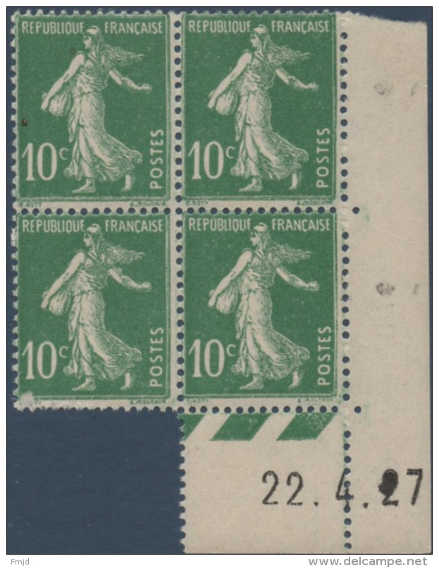 N°__159 COIN DATE SURCHARGE 10C. VERT TIMBRES NEUFS**, 1921-1922 - ....-1929